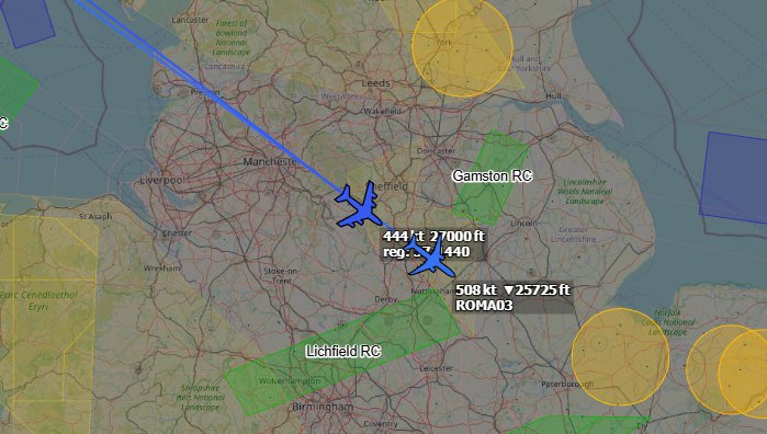 Andyyyyrrrr's tweet photo. 18:08 ROMA 03 + 04 x1 KC-46 / x1 KC-135/R
Inbound to RAF Mildenhall after Towing #TREND51 flt (#F22's) to Lakenheath.
#ROMA03/#ROMA04 wkg Swanwick mil 252.870 + both calling BANTER OPS 300.800. https://t.co/8QV60BeWq2