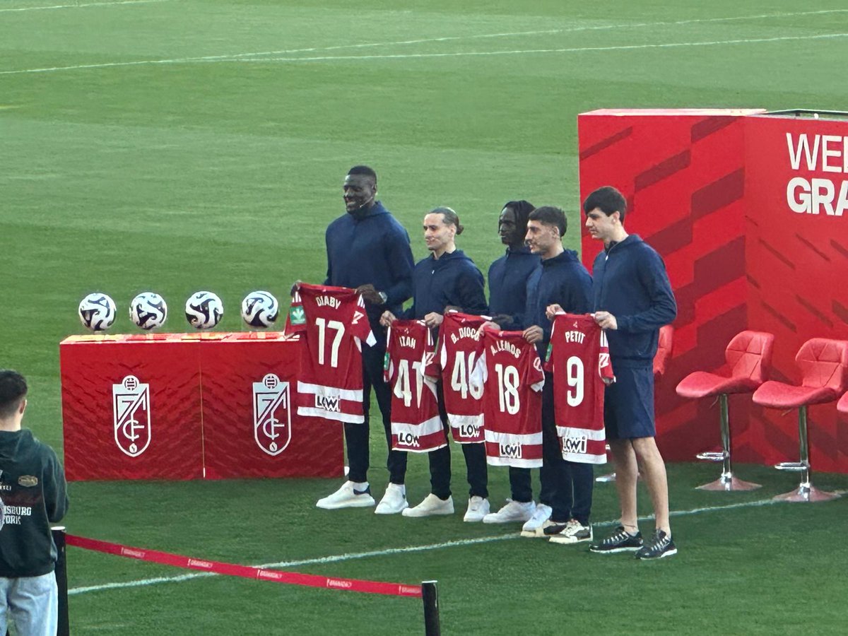 El mercado de fichajes más random de las ultimas temporadas y a la vez, presumiblemente más efectivo.
Desearles toda la suerte 🍀🍀🍀🍀 
Diaby
Lemos 
Baba
Izan
Petit