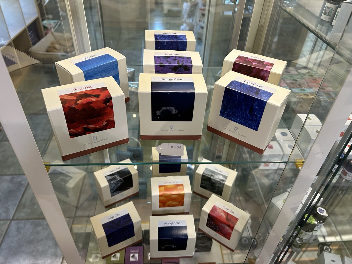 Pam - Pen Lover tweet media