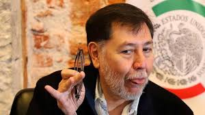 Dice <a href="/Arouet_V/">Marco Levario Turcott</a> que este hijo de su puta madre expele flatulencias por la boca.
No lo dudo. Él mismo se da asco.
Ccp <a href="/fernandeznorona/">Fernández Noroña</a>