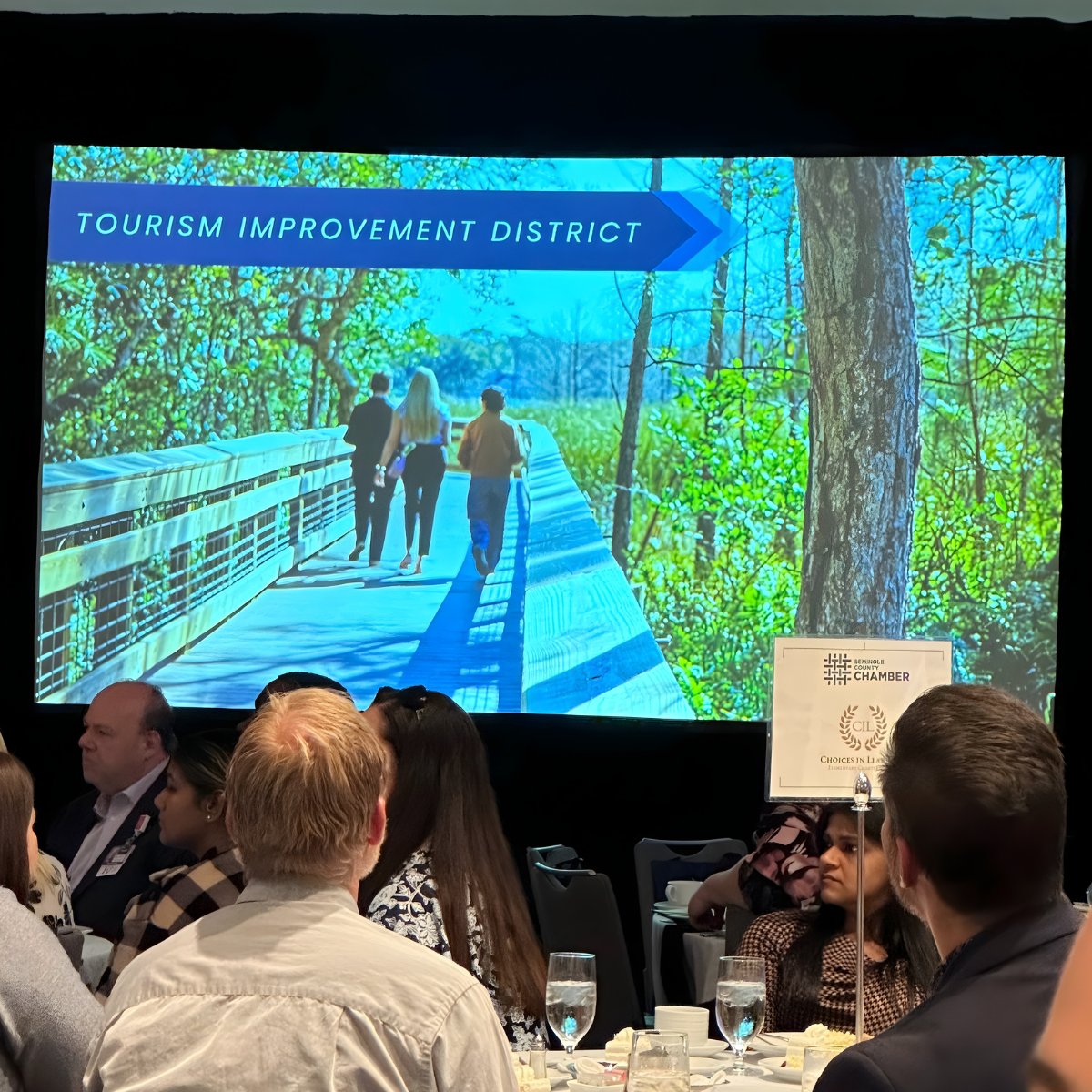 CFHLA 🍍 tweet media