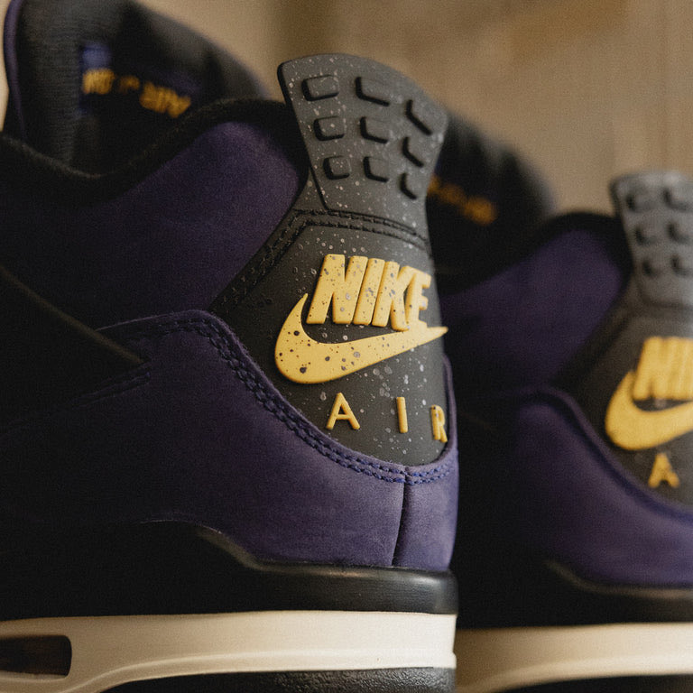 Retailer look at the “Lakeshow” Jordan 4, releasing on March 7th 🟣🟡

📸 Asphalt Gold
