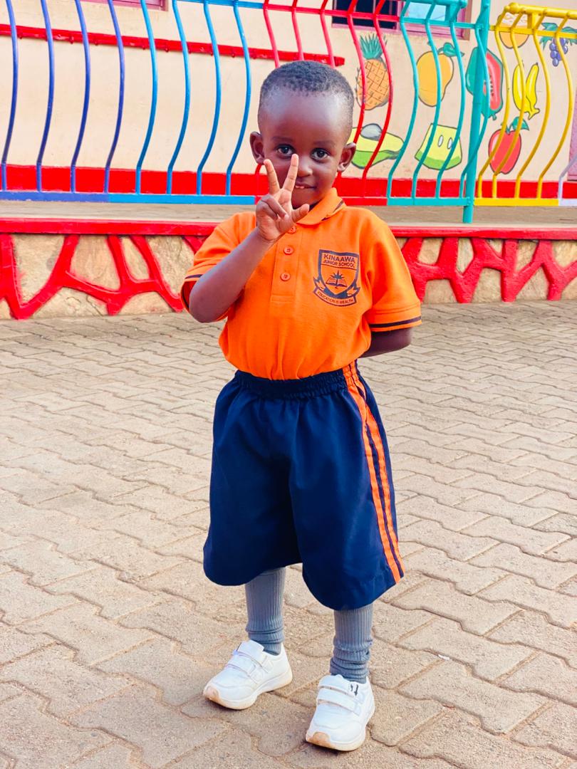 Yo Boy sees the blackboard for the first time today😊