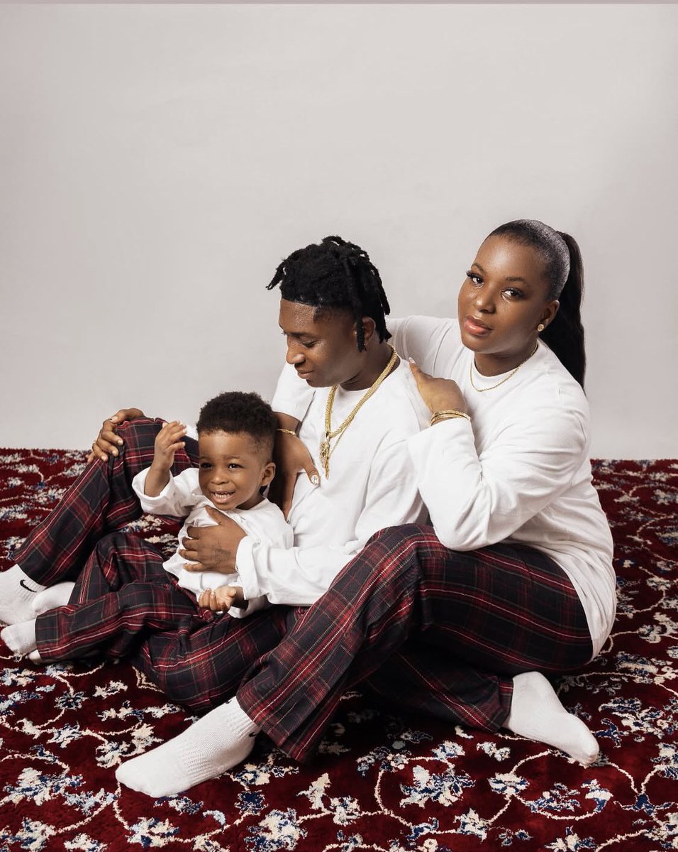 FolaPondisEnt's tweet image. Love family 🤍💐