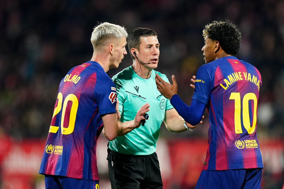 lnstantFoot's tweet image. 🚨Le comité des arbitres reconnaît que la VAR aurait dû siffler le tacle d’Échéverri sur Jules Koundé avant le but du 2-1 de Gérone hier et considère que le but n’était pas valable. 😬

🗞️ (@La_SER).