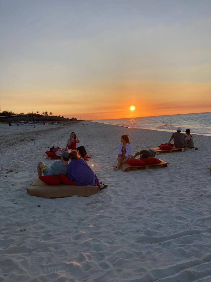 Este paraíso que es #Varadero también les pertenece!!!🤗
Llena tu galería de fotos hasta tu regreso📸.

#SeeYouSoon #CubaLovers
<a href="/GaviotaTurismo/">Gaviota Turismo-Cuba</a> 
<a href="/MeliaCuba/">Meliá Cuba</a>