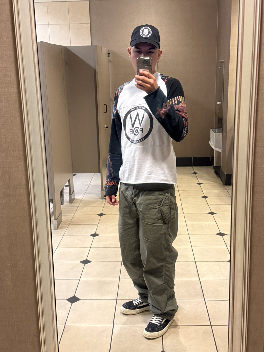 ®️ (@raironline) on Twitter photo 