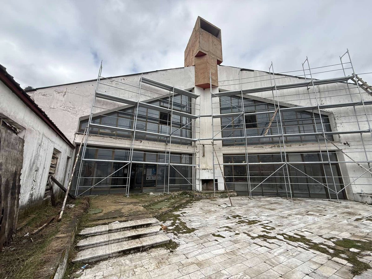 Општина Делчево, објави дека се започнати градежни работи за заштита – конзервација и реставрација на Спомен-домот „Разловечко востание“ во с. Разловци. 

Дознајте повеќе на marh.mk

>>> marh.mk/zapochna-rekon…