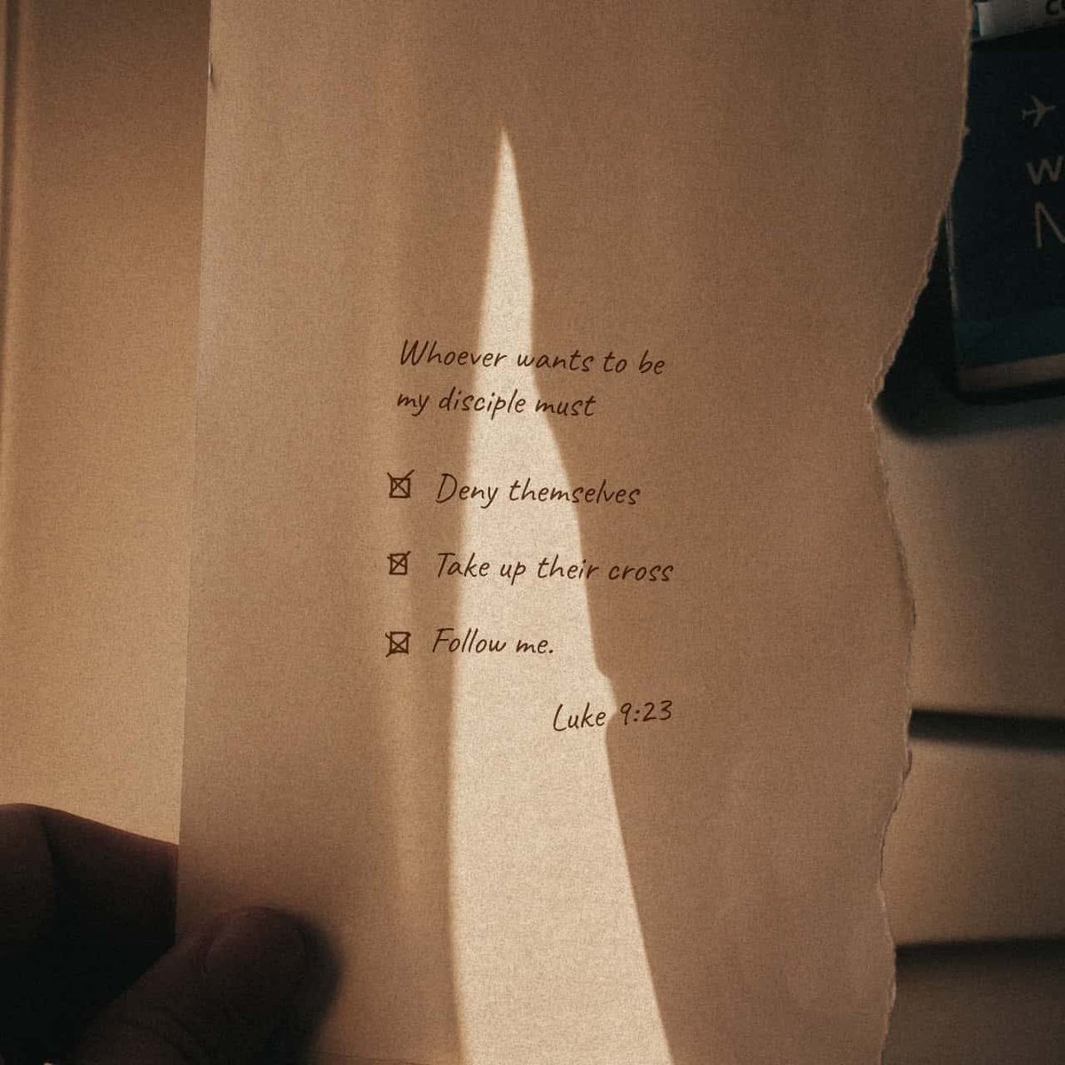 Hey this is for you

Until we deny ourselves and follow Jesus.  Y'all can't hangin with negative people and expect to have a positive life.  

Just thought you needed to be reminded of that my friend