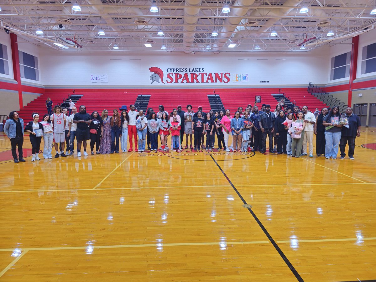 CyLakesBasketball tweet media