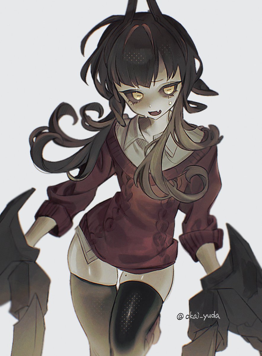 With all of the new faces around here thanks to #VCANADA 🍁I figure now's a good time to reintroduce myself!

Hihi! My name is Alina Stygienne and I'm a pint-sized demonic librarian. My goals are to get you to read more (manga counts!) and to show off cool indie games!🍁