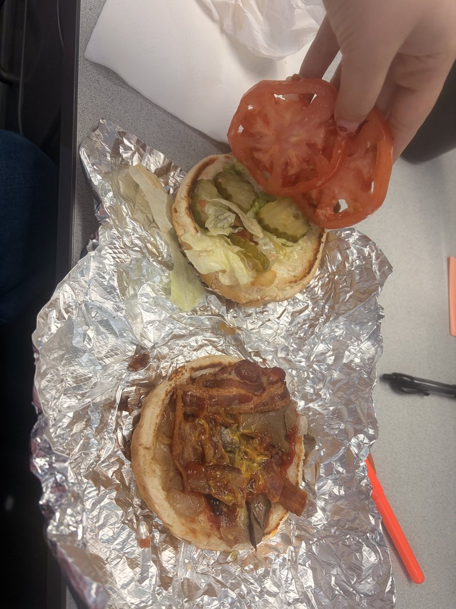 gauffcarazaholic tweet media