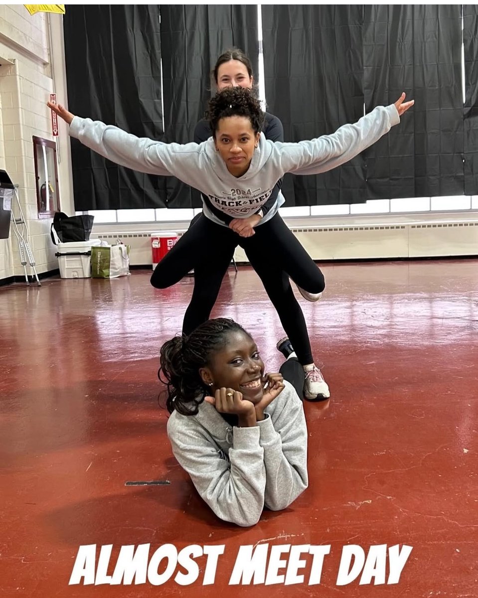 Loyola Girls' XCTF tweet media