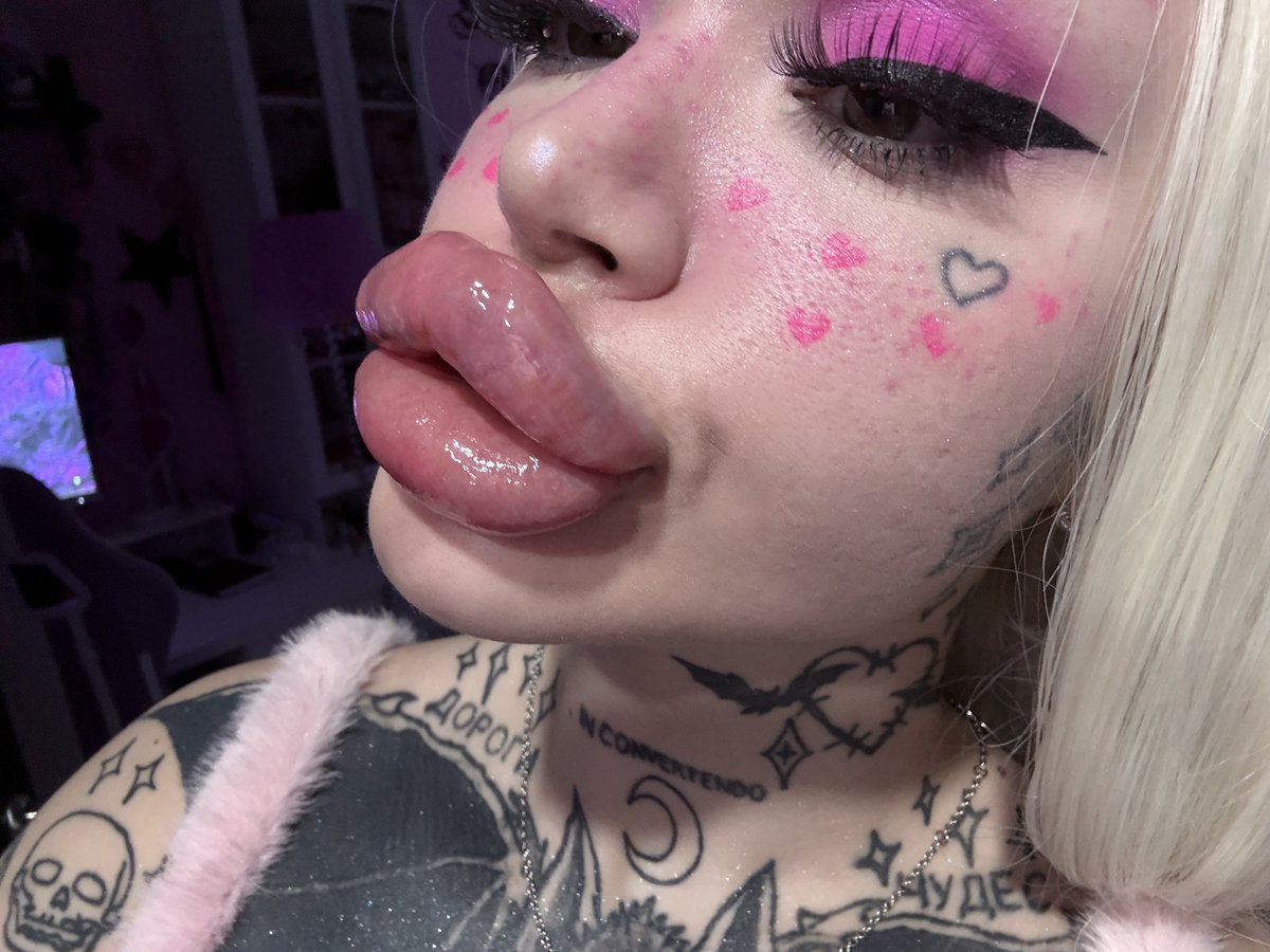 Nasty Bimbo 👁👄👁Top 1.2% Onlyfans tweet media