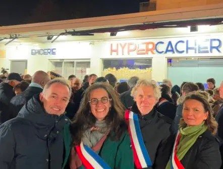 ColRatatouille's tweet photo. #MANAGEMENT bah alors @EPierreMarie il paraît qu’en plus de rouler à vélo sur les trottoirs de te marrer à l’heure de rendre hommage aux victimes de l’#HYPERCASHER et de te faire rembourser un pantalon de ski t’es un manager « toxique » ? #DÉGAGEONSLES @egregoire https://t.co/iInpVcwwHp