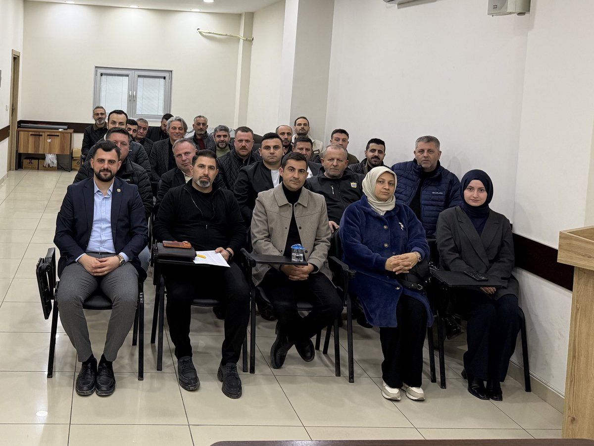 İlçe Başkanımız Sayın Yusuf Haldızoğlu ve koordinatörümüzün katılımlarıyla; teşkilat çalışmalarımızın tüm yönleriyle ele alındığı, güncel gelişmelerin değerlendirildiği ve istişare kültürümüzün güçlendirildiği haftalık olağan Yönetim Kurulu Toplantımızı gerçekleştirdik.