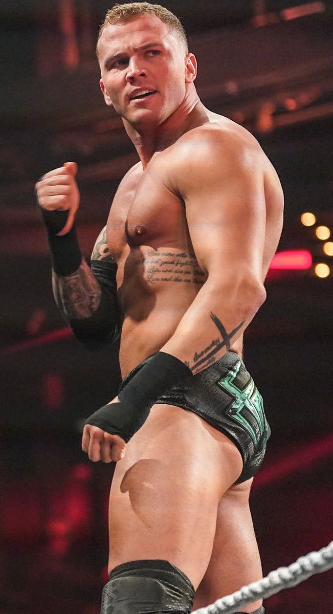 Breakaway. | Parody, tweet media