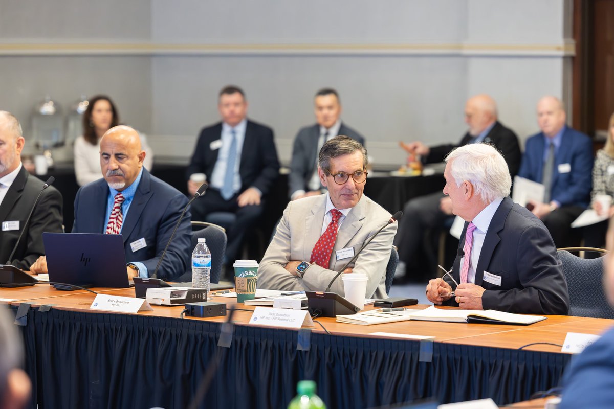 David McQuarrie tweet media