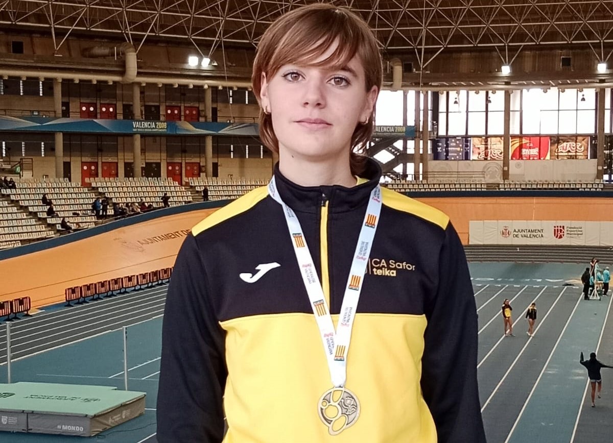 Or per a Érika Llorca en el Campionat Autonòmic Cadet en els 1.000 ml. En la prova competiren nou atletes “groguets”. ➡️ tinyurl.com/4ucunw3m