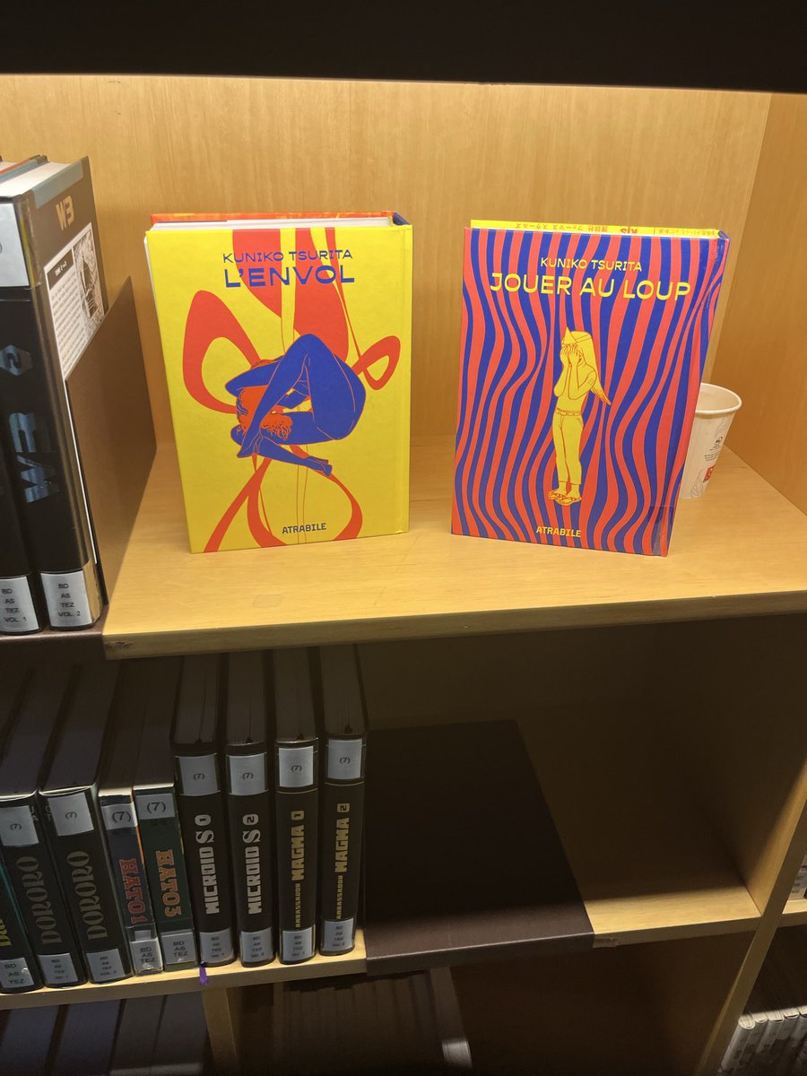 maz_in_BD's tweet photo. ガロで有名だった、つりたくにこ先生の漫画📚日本だとほぼ絶版で国立国会図書館でも行かない限り読めそうに無いが😭フランス語だったら読める事に気づく📚✨マジでフランスの出版社というか多分営業かけてるだろう翻訳者の人々のセンスが良すぎるし多分ガロ好きなんだろう笑 https://t.co/IKBhxUT1Uy
