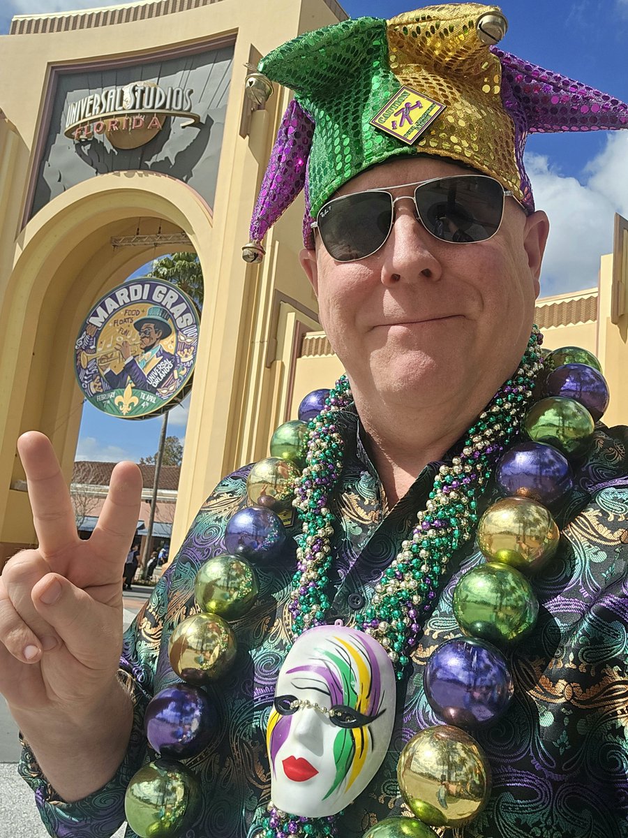 ShawnTucker623's tweet photo. Happy Fat Tuesday party people!
Laissez les bons temps rouler🍹
#PourJudgment https://t.co/FVH9UEMZXo