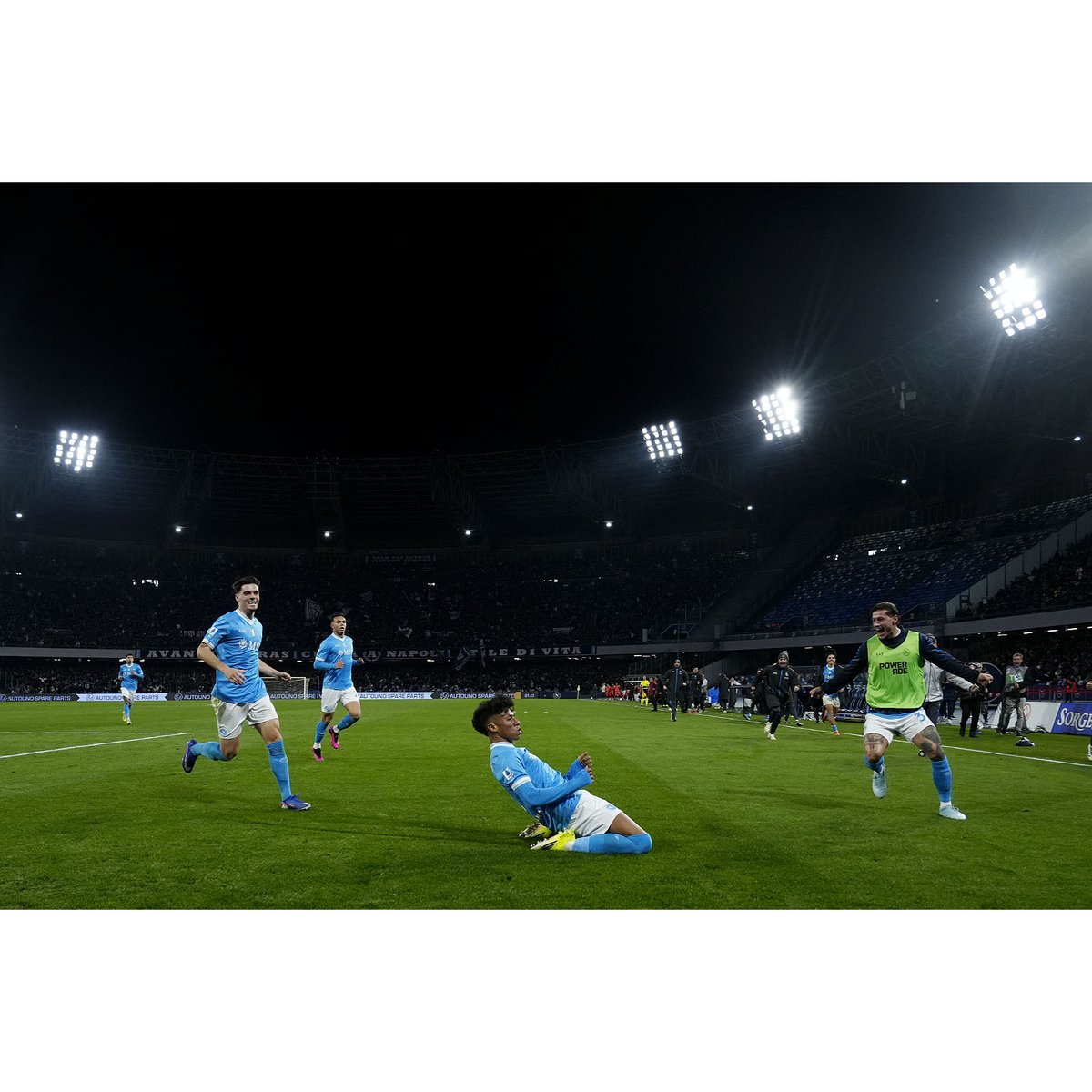 CiambMat tweet media