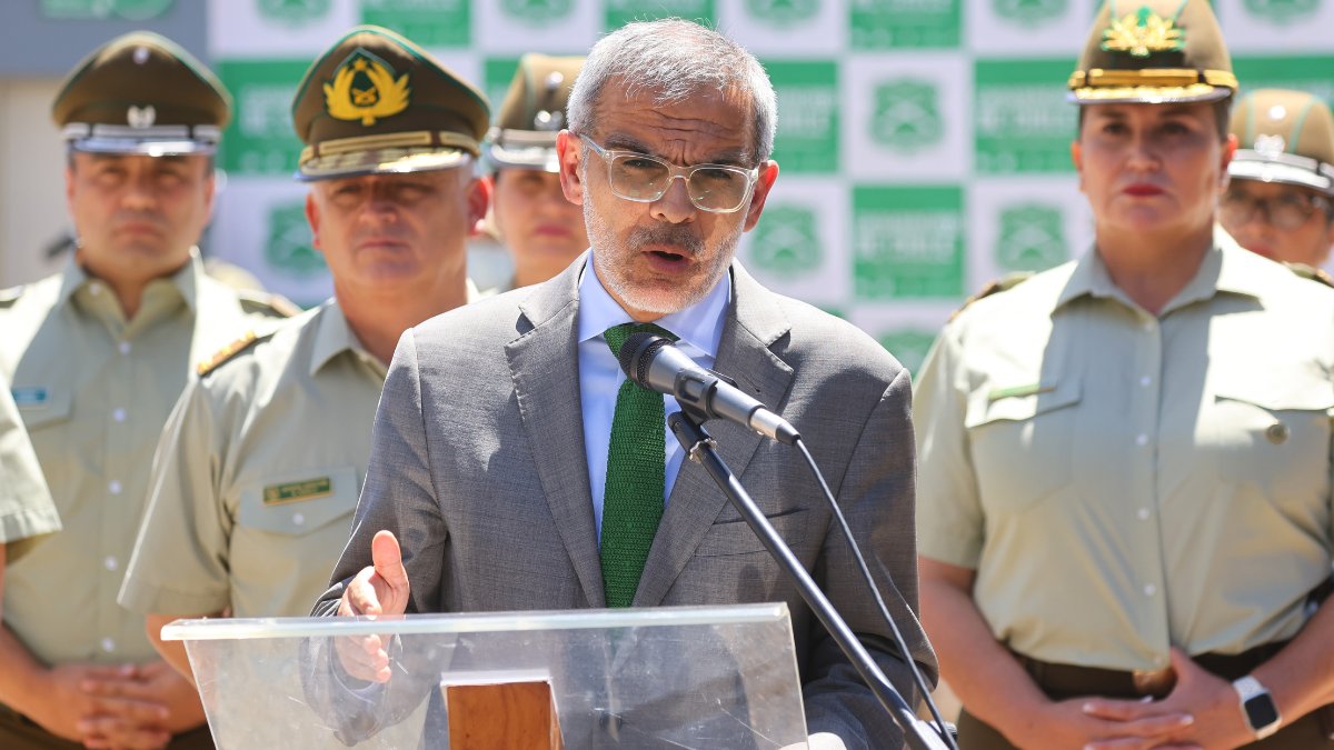 Cordero tras masiva incautación de marihuana: "No podemos normalizar su consumo" #Cooperativa90 tinyurl.com/hd35euj9