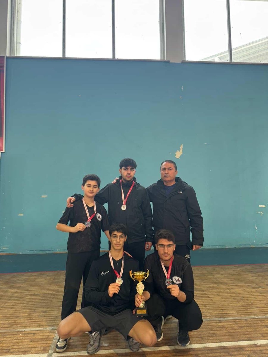 svaafl's tweet photo. Okulumuz öğrencileri, Okul Sporları Masa Tenisi İl Yarışmalarında il ikincisi olmuştur. Öğrencilerimizi ve emeği geçen öğretmenlerimizi tebrik eder, başarılarının devamını dileriz. 👏

@vali_zorluoglu 
@dbakirvalilik 
@sadoglu_salih 
@Diyarbakirmem 
@ErnezDemir
@SurMilliEgitim https://t.co/yqBS8rqVR5