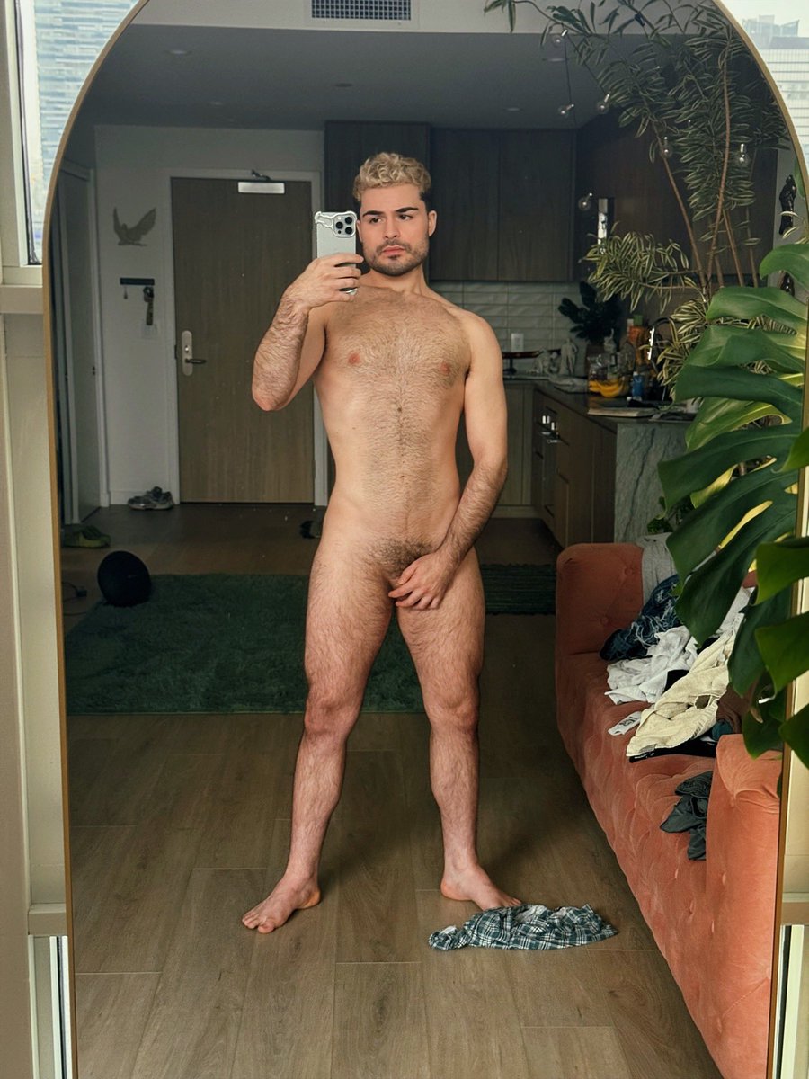 cole__diamond's tweet photo. laundry day 🧺 https://t.co/5AvJxO0tlL