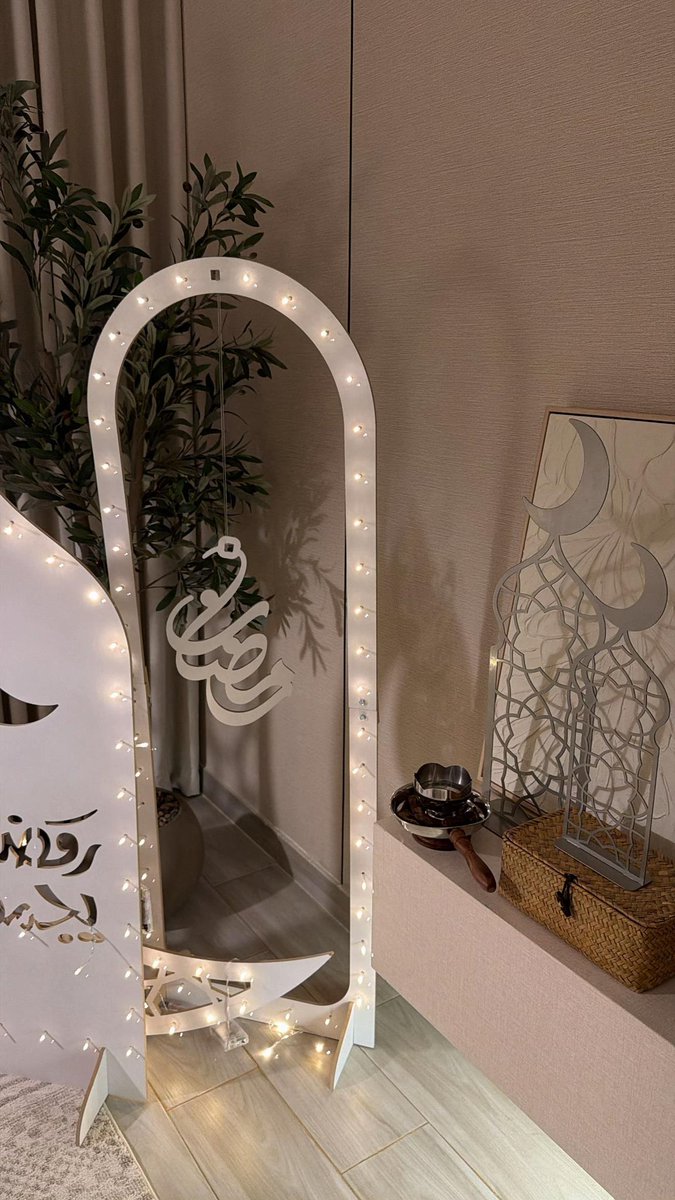 aso_e_f's tweet photo. أحب تجهيزات البيوت لرمضان و أحب فرحة 
قرب إقباله و الجمال و الرحابة اللي تملي المكان 
بلهفة إنتظاره يارب تبلغنا فرحة الشهر العظيم ❣️❣️ . https://t.co/95EmnjSeuP