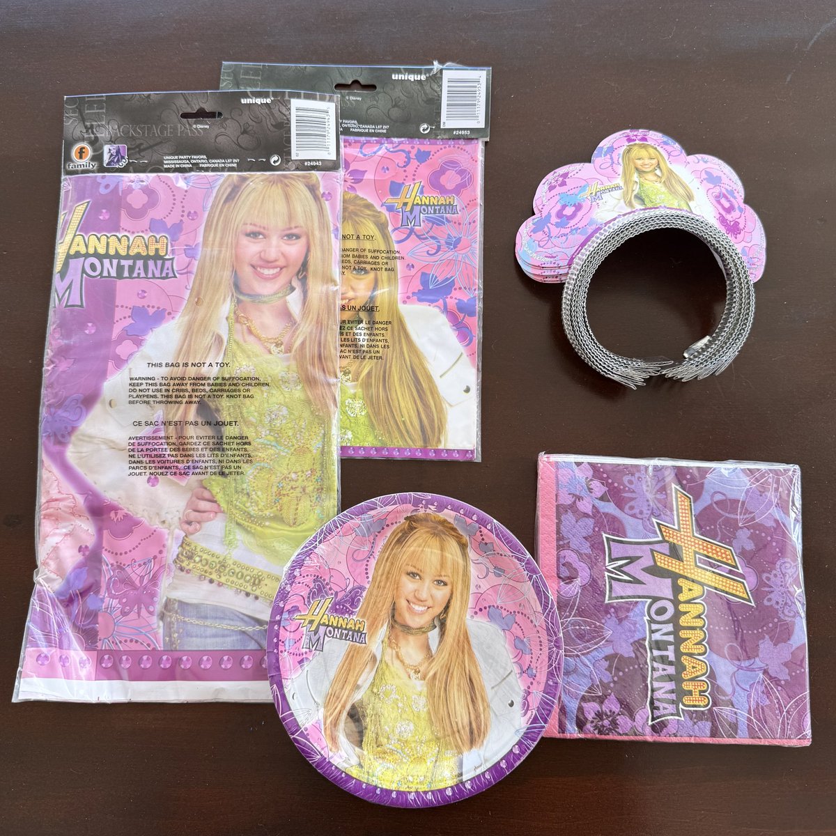 Bringing out the fine china for this one 🩷