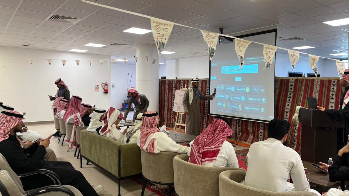 iEng_Club's tweet photo. يحتفي النادي الهندسي بـ #يوم_التأسيس_السعودي ، مستلهمين من إرثه العريق قيم العزم والثبات التي شكّلت هوية وطنٍ راسخ الأساس شامخ البنيان🇸🇦
(قسم الطلاب)
#EC_MU https://t.co/lfH4Vn82eD