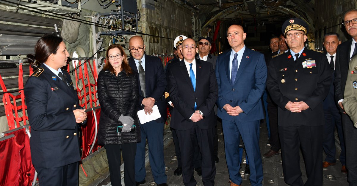 ADFmagazine's tweet photo. Tunisia takes delivery of another U.S. C-130 ‘Hercules’ aircraft.