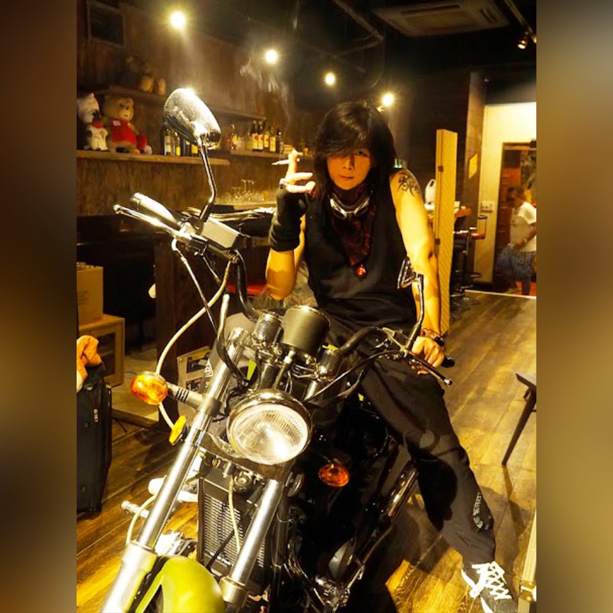 先日⋯✋

営業の男の子が バイク買ったって
嬉しそうに言ってきた😳✋

「今 免許を取りに行ってます」❓❓

!?工エエェ(ﾟ〇ﾟ ;)ェエエ工!?

先にバイク🏍買ったんかぁ～いゞ(≧ε≦*) 爆笑✋