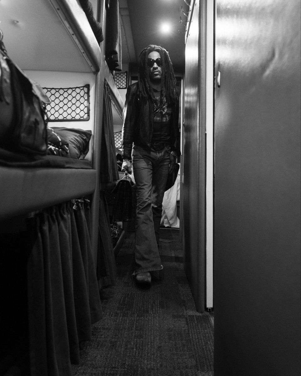 Time to get back on the road. 📸: Mia Ross