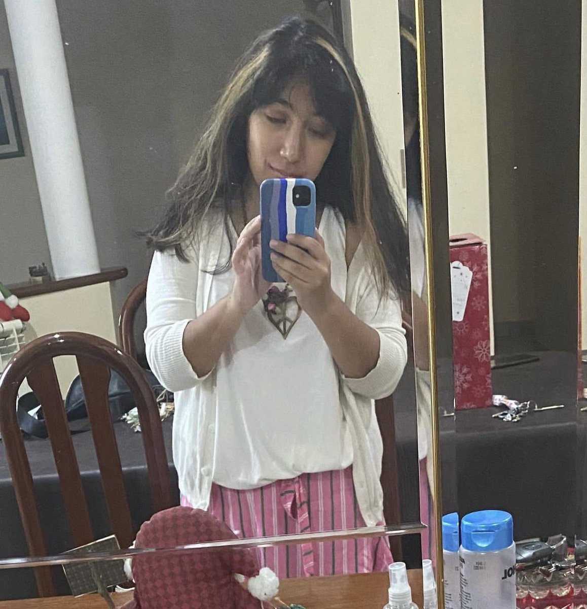 guadaxonedi's tweet image. holaa! Soy Guada (🇦🇷) sigo a los chicos desde 2013 me gustan todas sus canciones y los sigo a los 5 como solistas. Síganme quiero más mutuals directioners ! Interactuemos! 🤗 #integraciondirectioner #onedirection