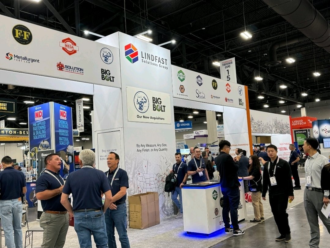 Rosa the Riveter 💪🛠🔩 tweet media