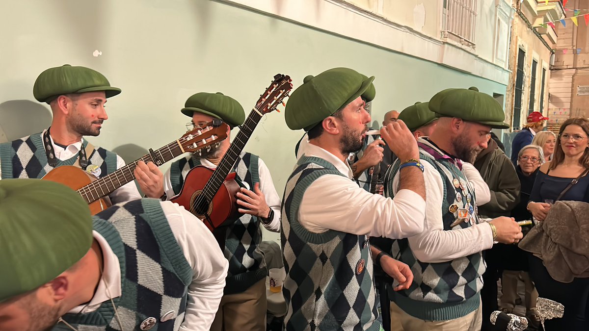 Por fin una callejera 💚💚💚💚