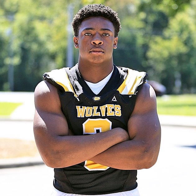 MikeTSinger's tweet photo. Notre Dame LB coach Brian Jean-Mary has offered elite 2027 LB Jalaythan Mayfield (@JMayfield9145) from Lincolnton (N.C.) High ‼️☘️

https://t.co/kim3ijlAFS https://t.co/tBB7Zk9Jf9