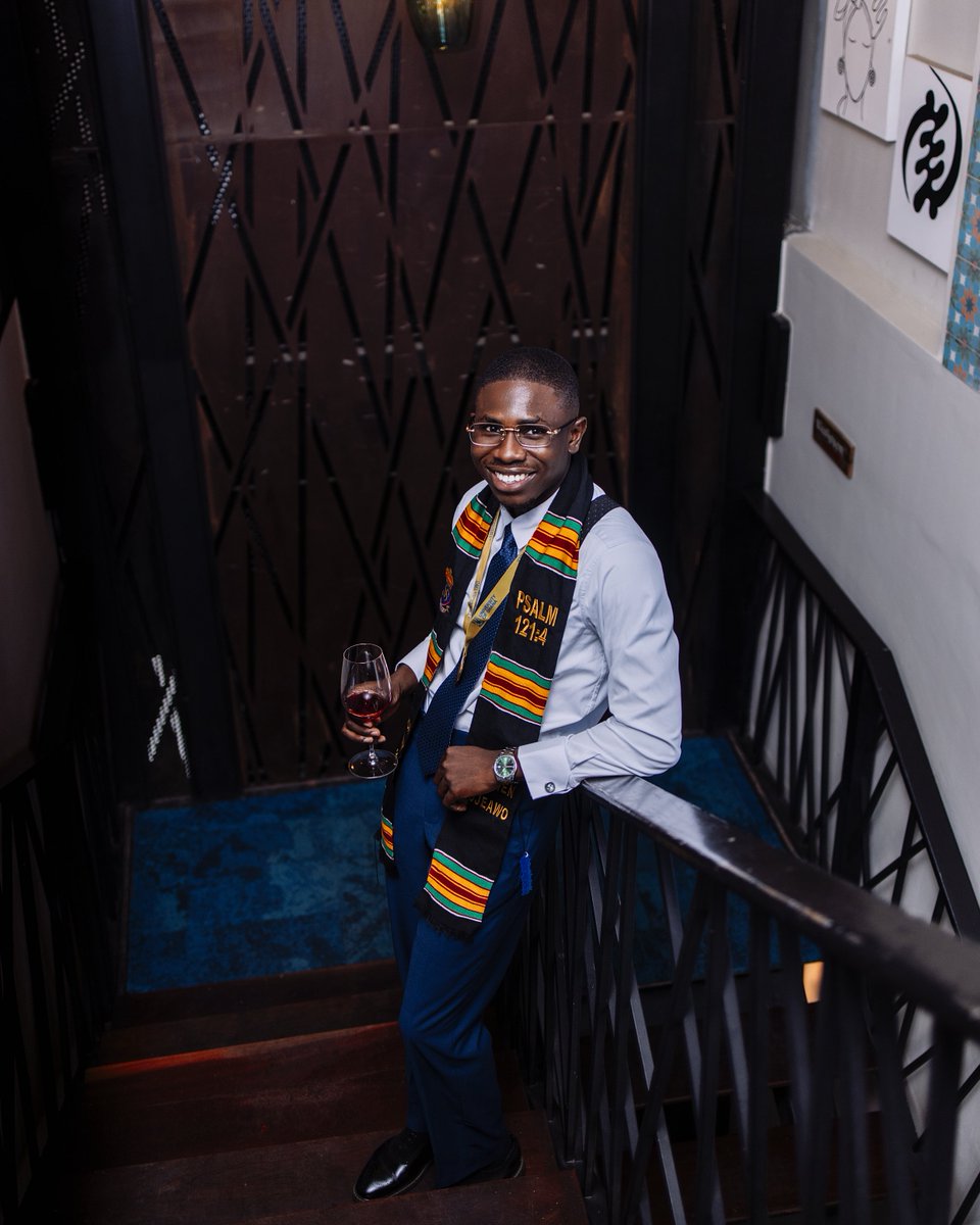 __theSeyram's tweet photo. Stephen’s private graduation shoot

Photographed by me https://t.co/dHc1CD5tNI