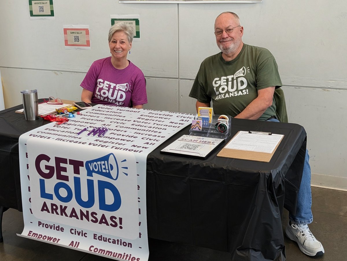 jdoyle916's tweet photo. Liz Russell and I are having a great time working a @GetLoudArkansas voter registration table at Philander Smith University! #GetRegistered #Vote #GetLoud https://t.co/b9HQXK7NzO