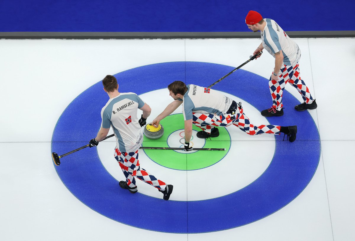 Olympics's tweet photo. Trends come and go but Norway's trousers never go out of style!

#MilanoCortina2026 https://t.co/a3PkvO3HNO