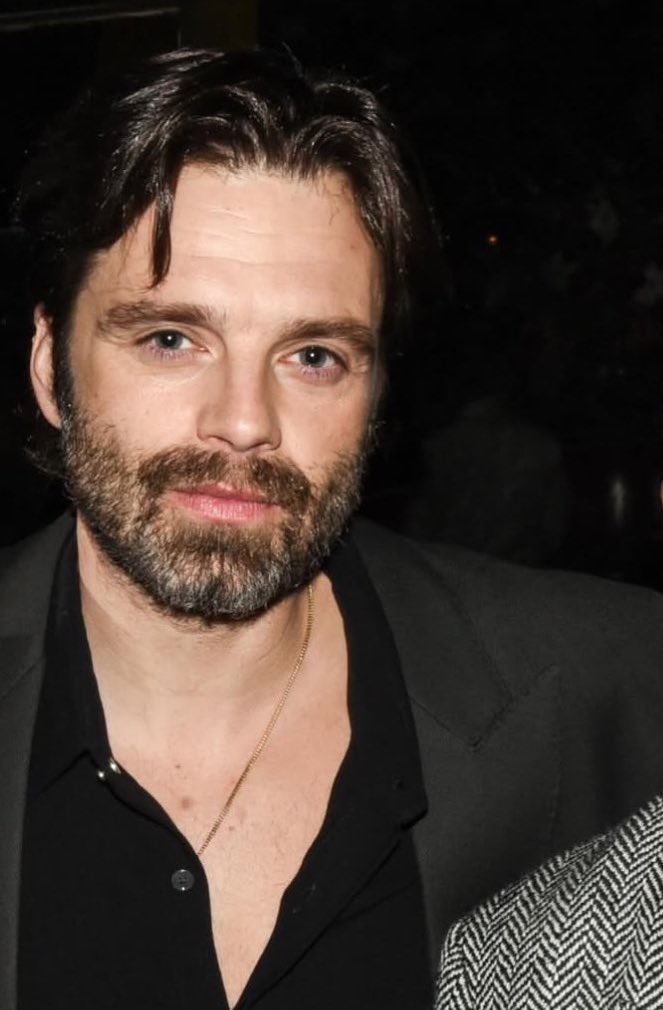 wintersldrswirl's tweet image. dare i say older carter baizen