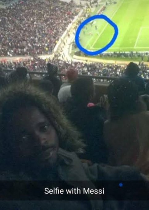 sey10al's tweet photo. Maçı şu şekil izliyoruz. 

#GSvJUVE https://t.co/VSX5o1txZJ