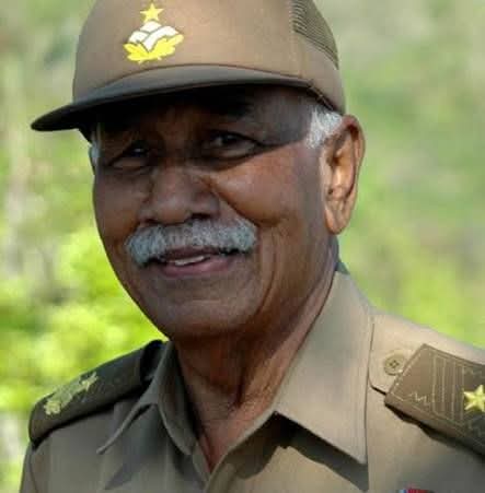 🇨🇺 Desde #Camagüey, en el centenario de #Fidel, evocamos a Juan Almeida: obrero, combatiente del Moncada y Comandante eterno. “¡No digamos que ha muerto! Vive hoy más que nunca”.  

#100AñosConFidel #CubaViveEnSuHistoria