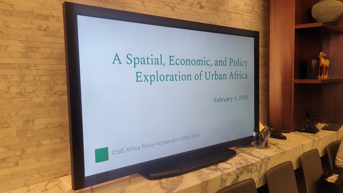 CSISAfrica's tweet photo. In early Feb, the @CSIS Africa Policy Accelerator (APA) held its monthly session. Cohort members Victoria Avis and @jeffjmason led an engaging discussion and workshop on urban planning and development in African cities. 
Thanks to our sponsors @KosmosEnergy and @Cisco.