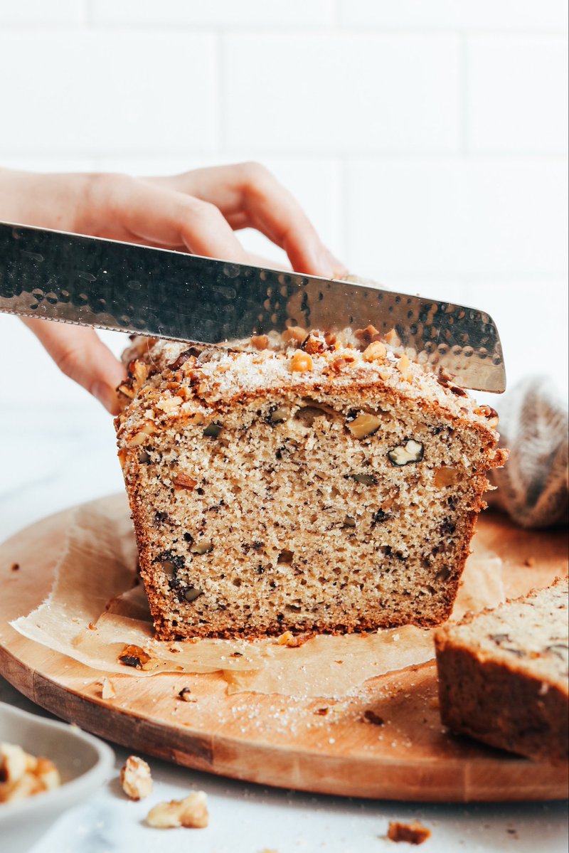 Got ripe (or overripe!) BANANAS? 🍌 We've got recipes! From classic banana bread 🍞 to muffins 🧁, cookies 🍪, granola, oats, pancakes 🥞 &amp; more, having overripe bananas will never be a problem again!⁠ Tap the link for the recipes: minimalistbaker.com/what-to-make-w…