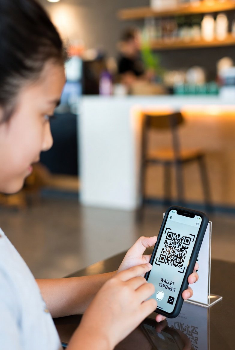 Jums4real's tweet photo. @WalletConnect isn't a Rave, it is life simplified and made easy 
It is absolutely the 🔑 to Web3.
One secure connection between
700+ wallets.70k+ apps, DeFi,NFTs, gaming,all without ever exposing your private keys.
Scan- Connect-Sign-Done.
Your keys👉 Your device👉Your control. https://t.co/BAl6s1xT53