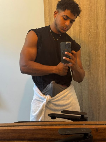 Chaguinha85's tweet image. All the 🏳️‍🌈's RT