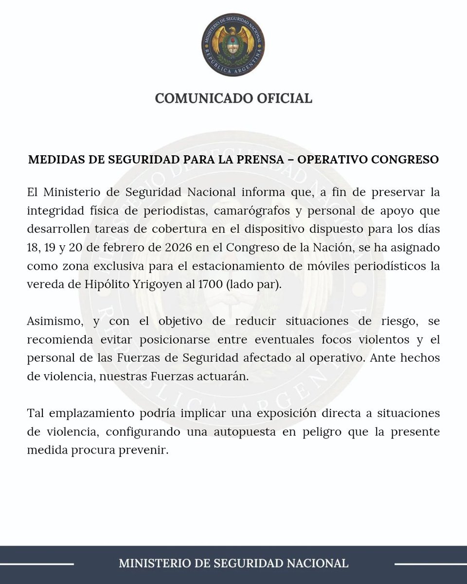 El Ministerio de Seguridad le avisa a los periodistas que los uniformados los van a atacar si se atreven a mostrar escenas de represión.
Está rarísima la libertad en Mileizuela del Norte.